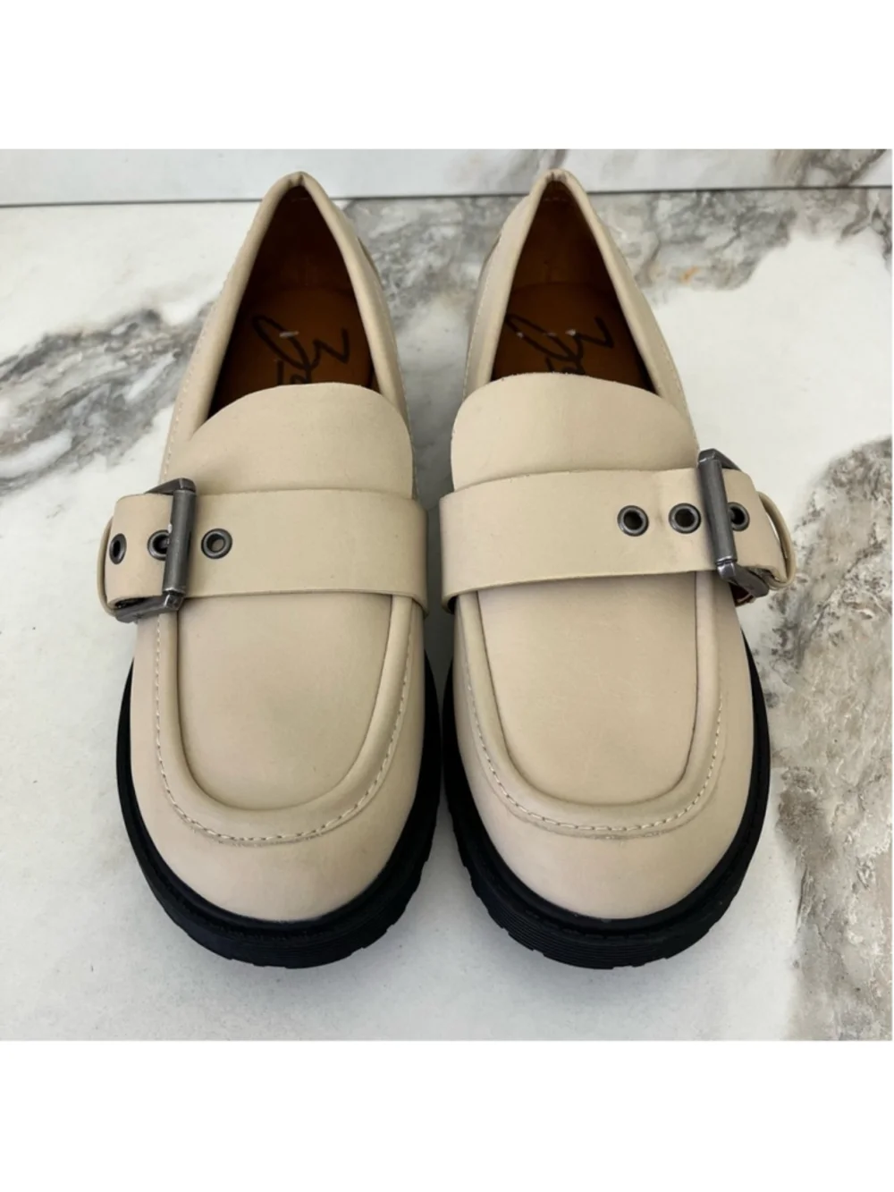 ZODIAC Renee Buckle Loafer in Ivory Size 8 NEW
